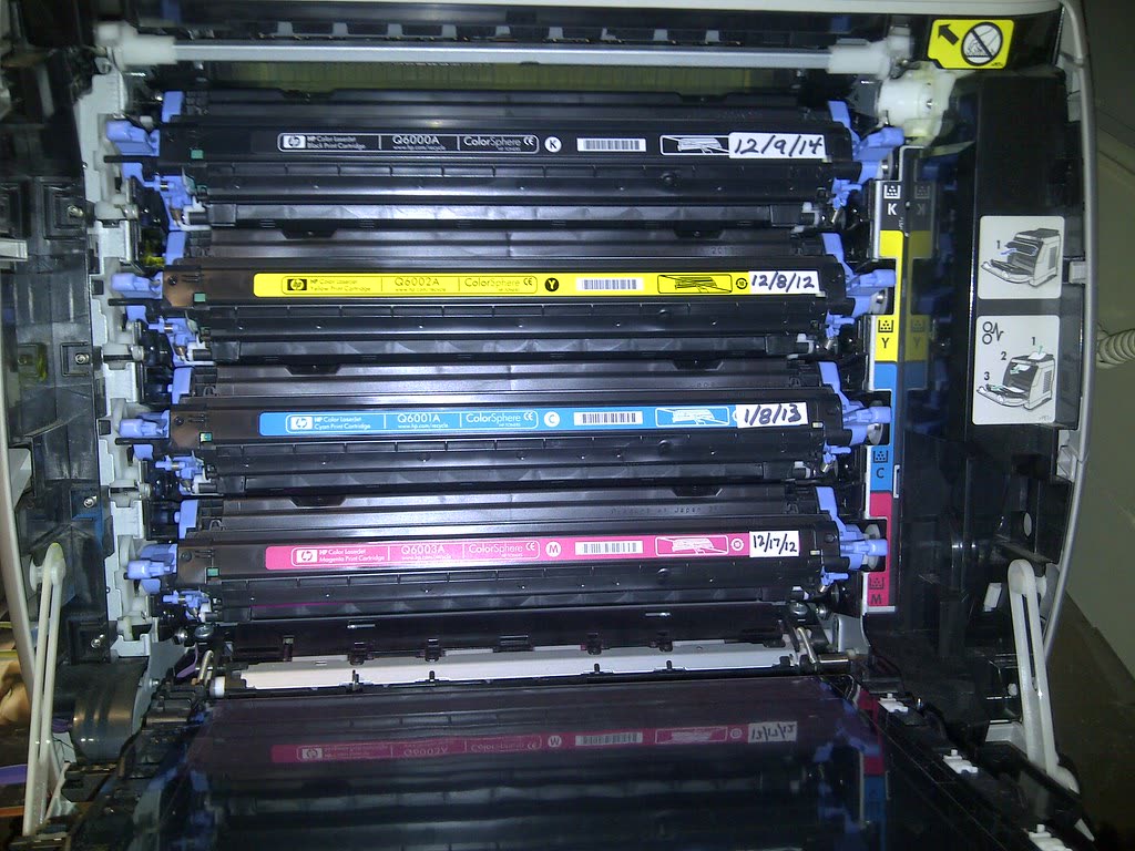 Replacing the Black Toner Cartridge